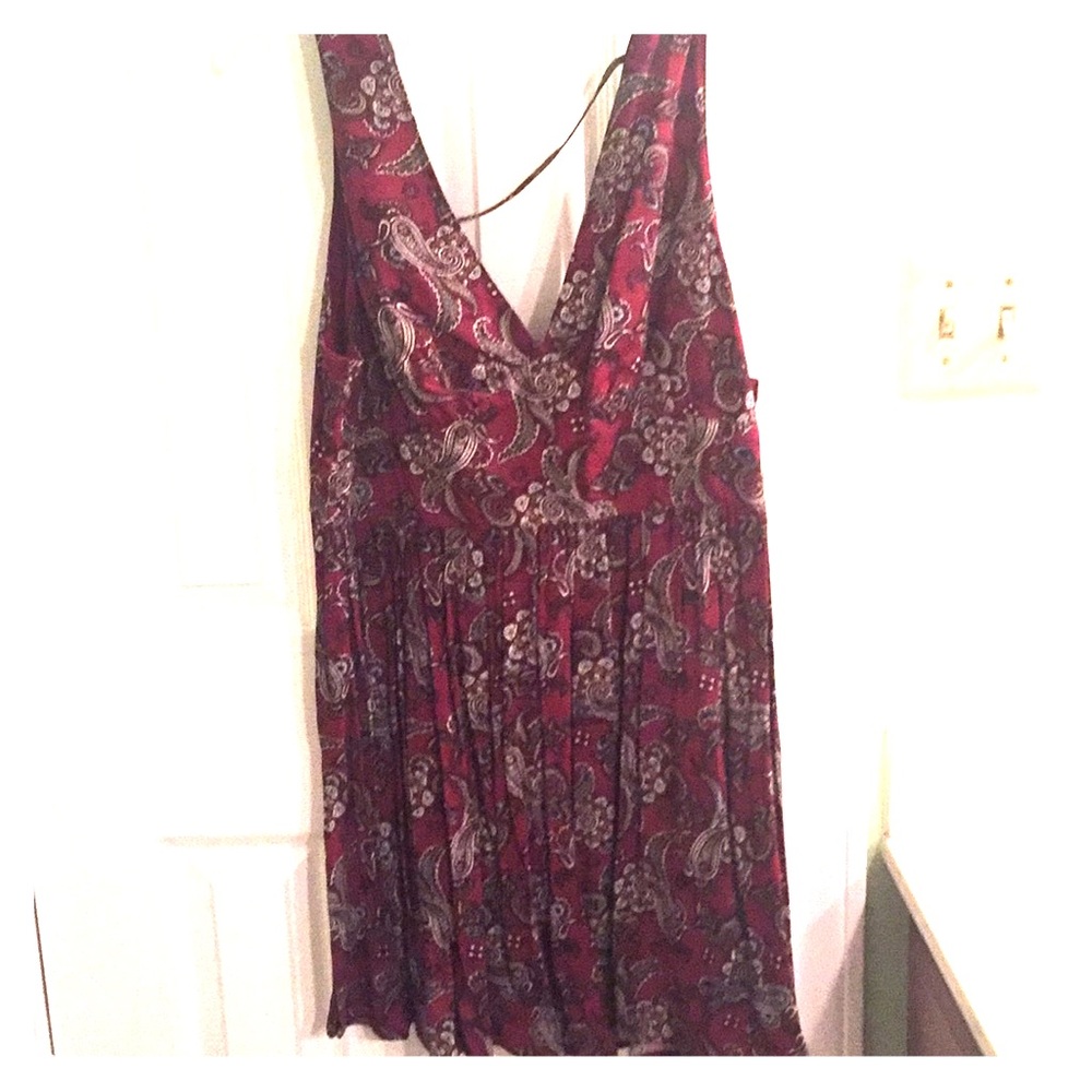 CUTEST DRESS EVER! Never worn + tags on!
